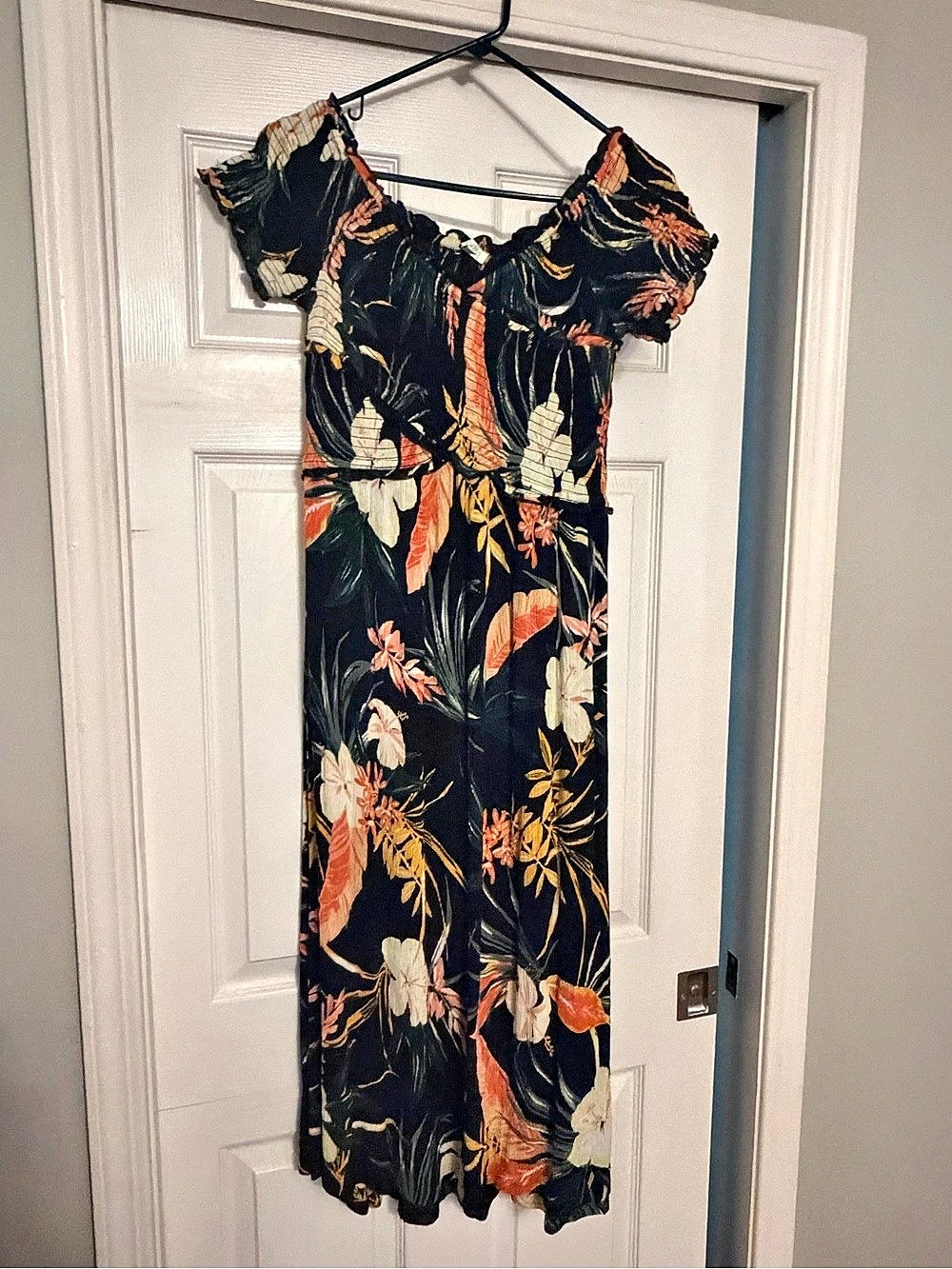 Medium&J Floral Maxi Dress in Black & Orange Size Medium